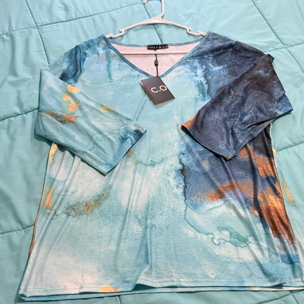 Cozy Casual Aqua & Navy Watercolor V-Neck Top with Bronze Accents